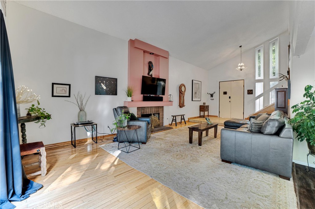 MLS #SR25265046 image #6