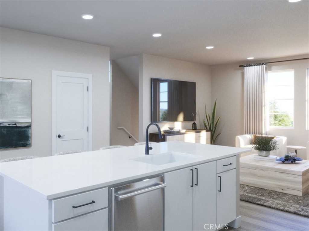 MLS #SR25265153 image #1