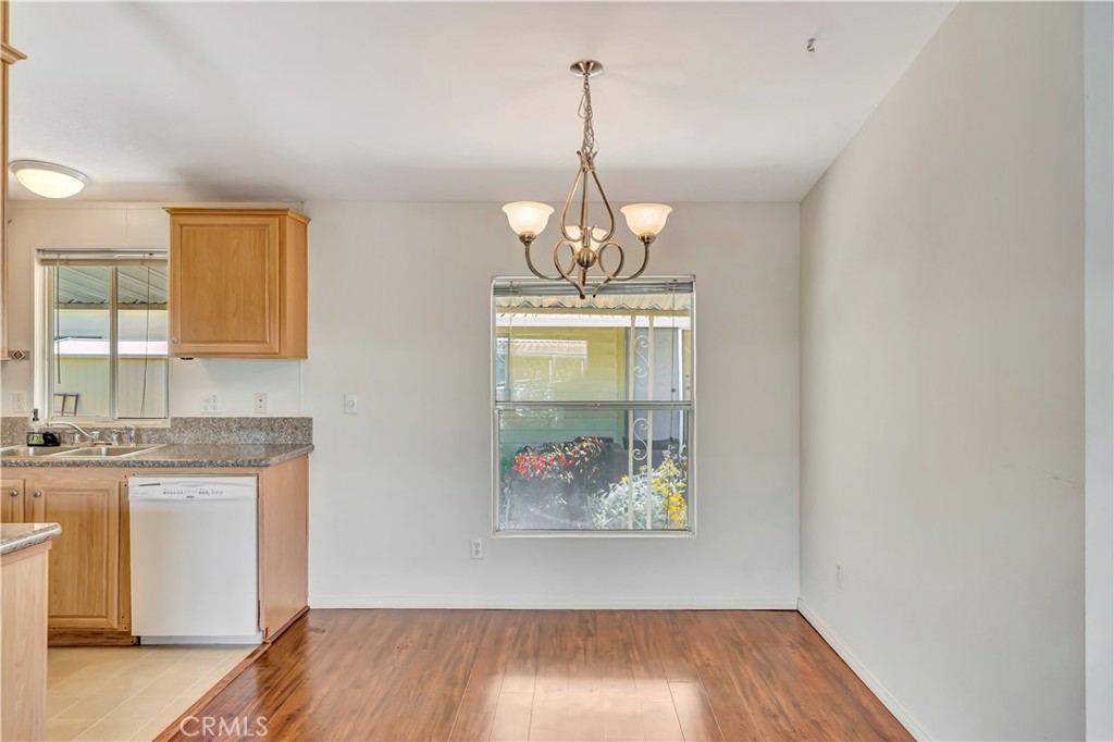 MLS #SR25265311 image #8