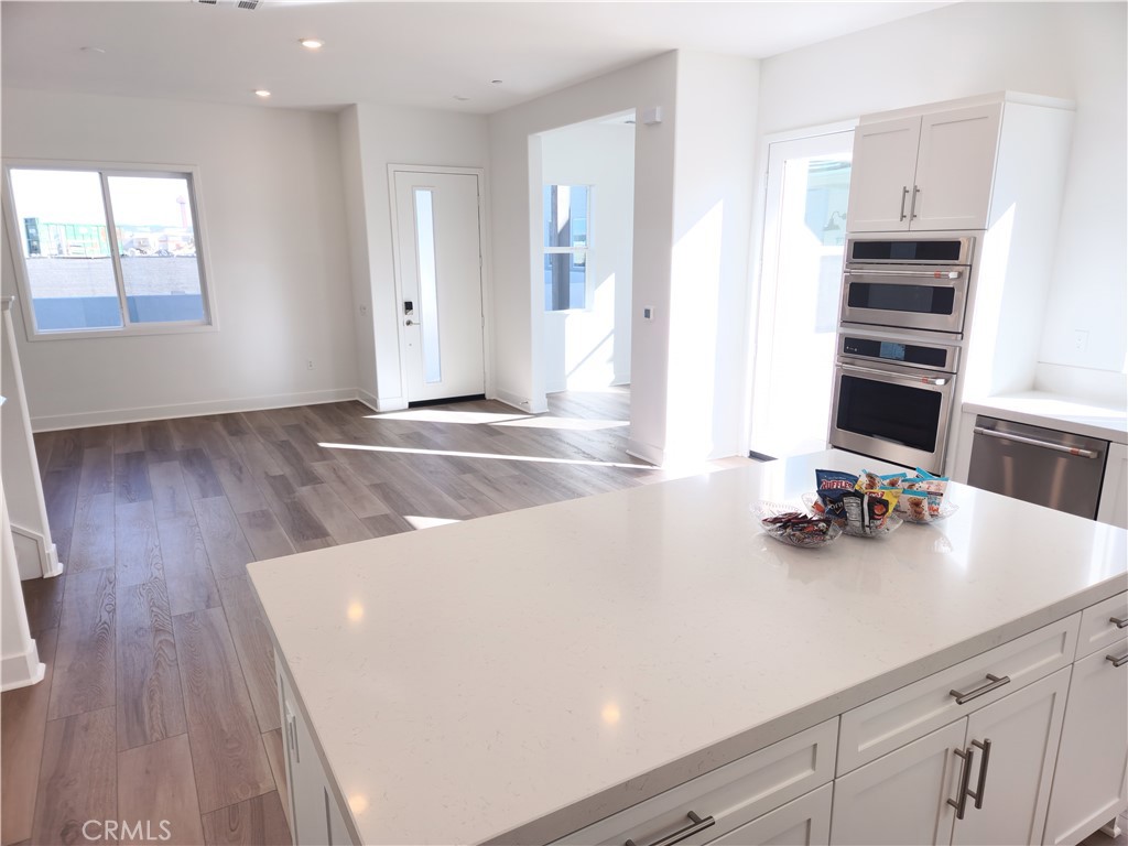 MLS #SR25265349 image #12