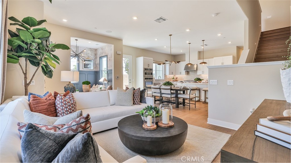 MLS #SR25265349 image #4