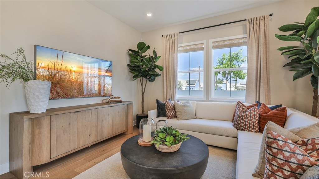 MLS #SR25265349 image #5