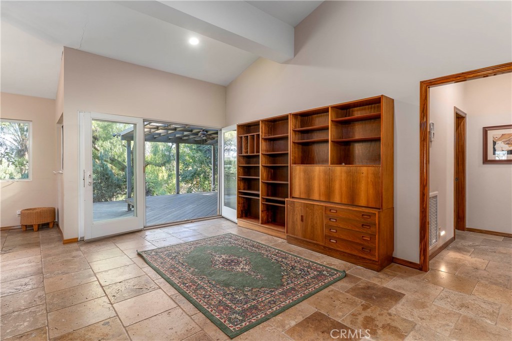 MLS #SR25265503 image #12