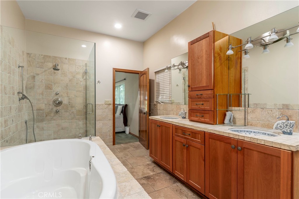 MLS #SR25265503 image #13