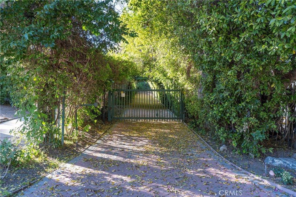 MLS #SR25265503 image #3