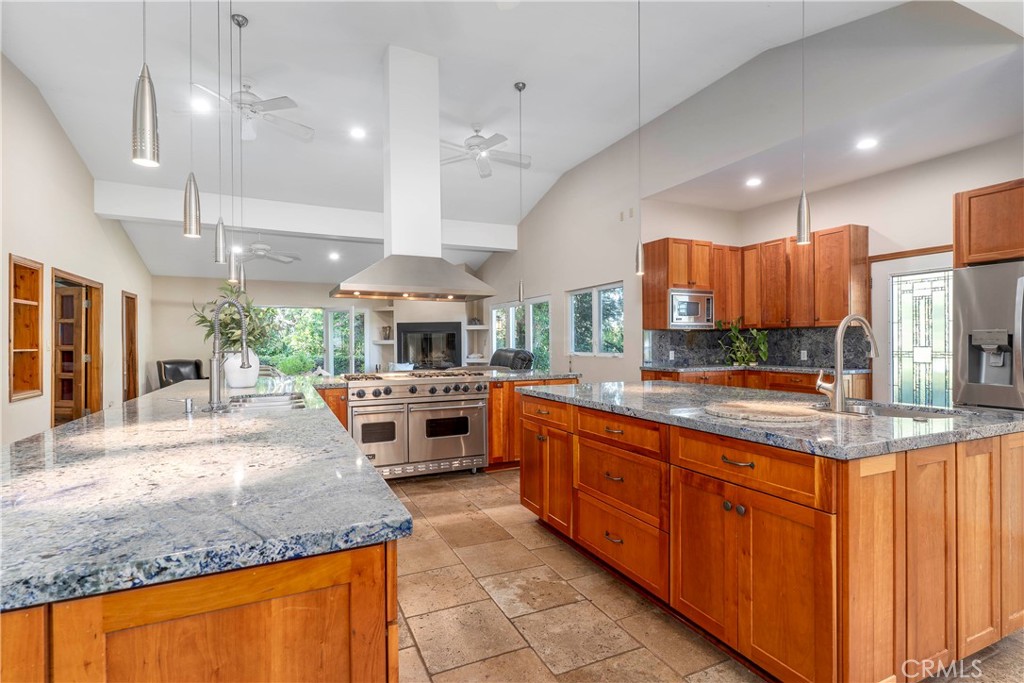 MLS #SR25265503 image #9