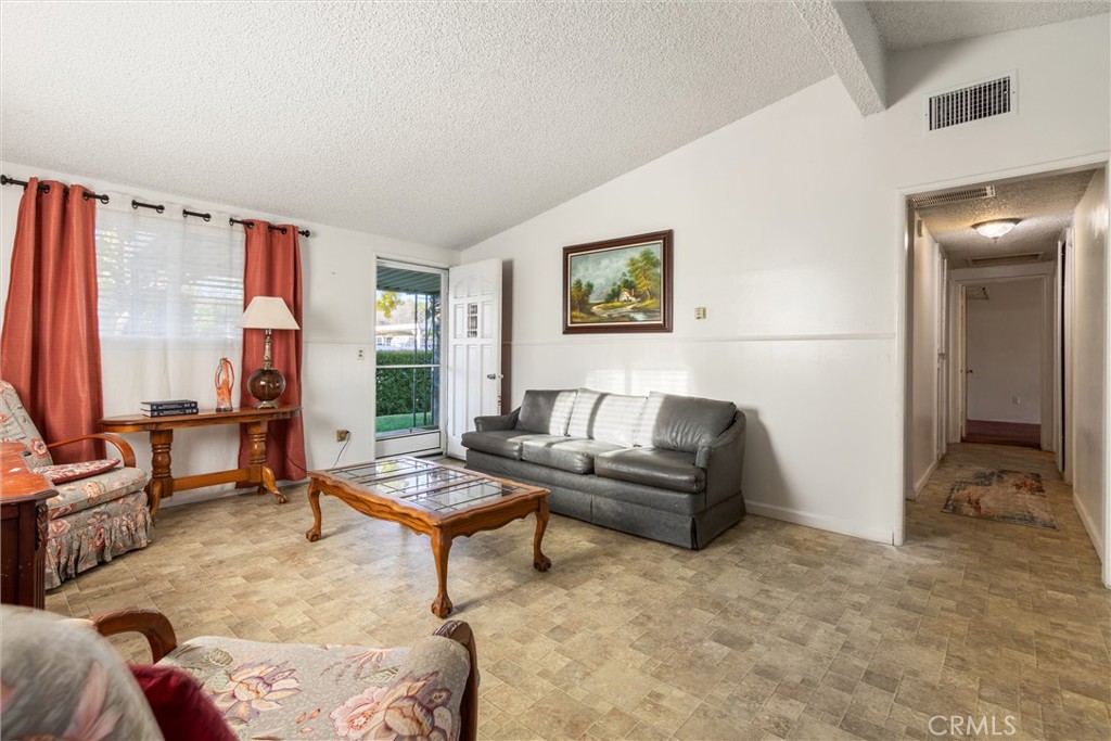 MLS #SR25265572 image #4