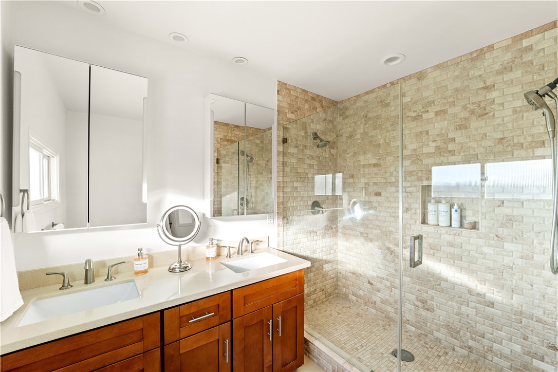 MLS #SR25265596 image #17