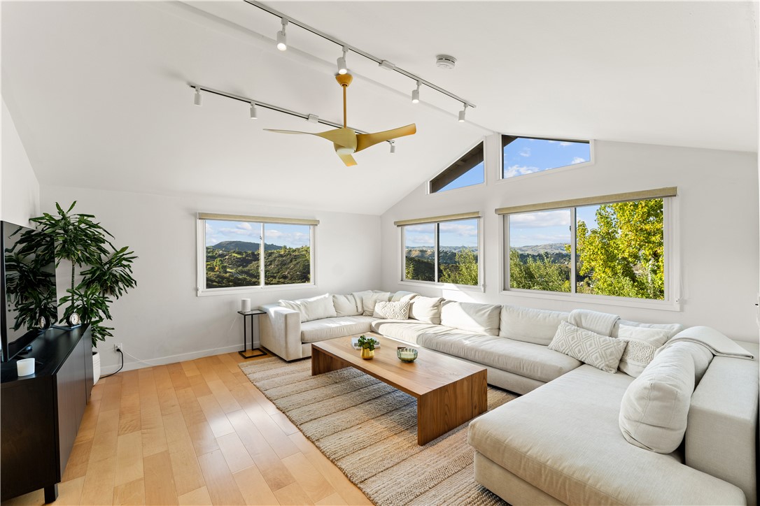 MLS #SR25265596 image #5