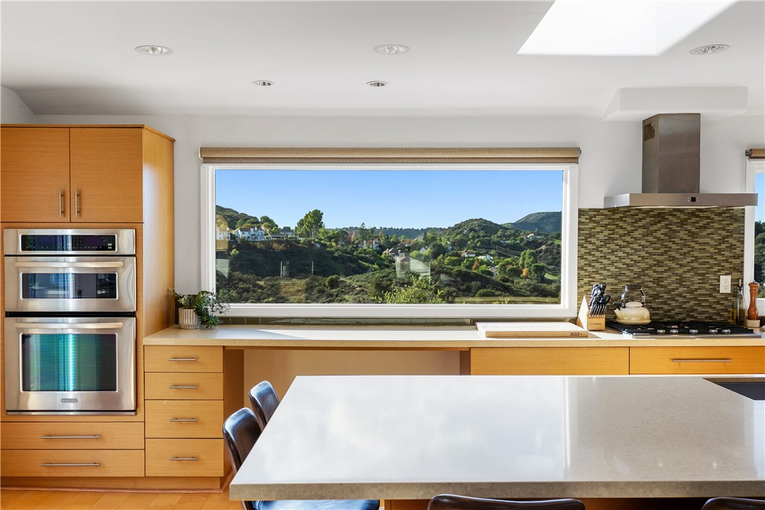 MLS #SR25265596 image #9