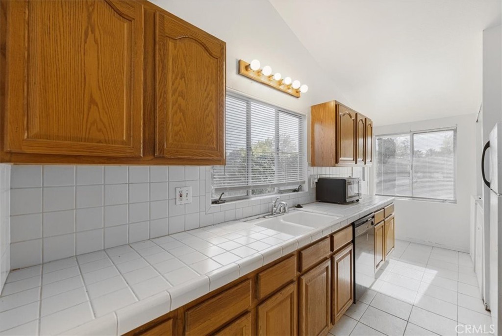 MLS #SR25265604 image #5