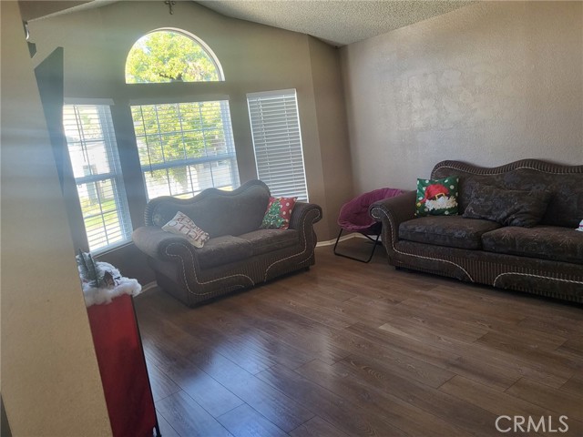 MLS #SR25265656 image #14