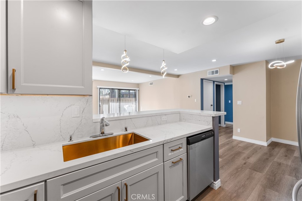 MLS #SR25265704 image #32