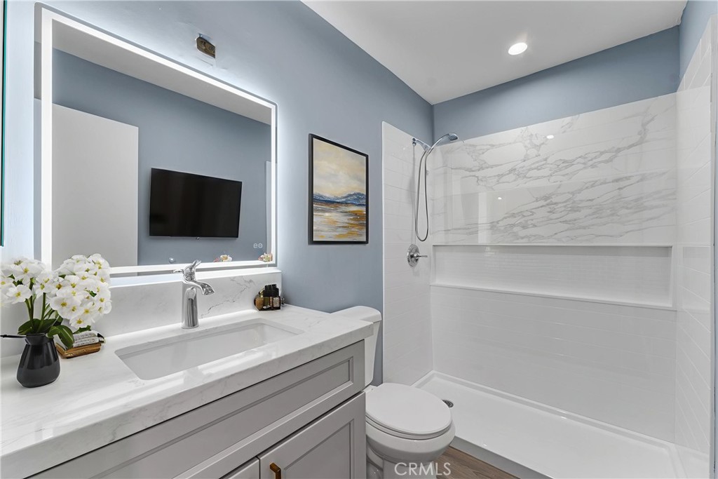 MLS #SR25265704 image #9