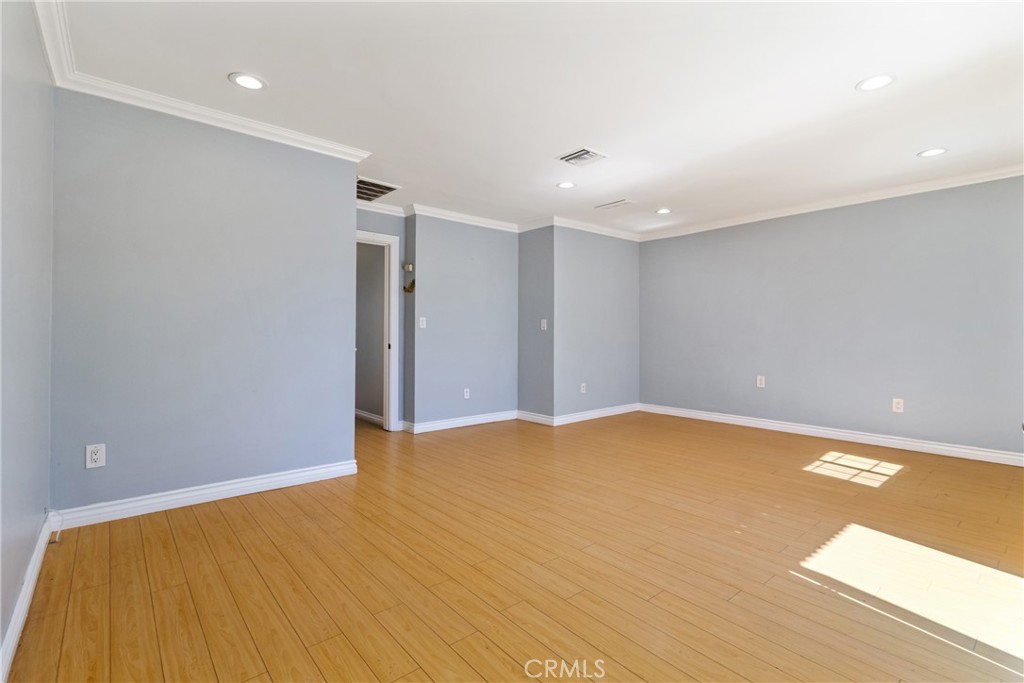 MLS #SR25265747 image #5