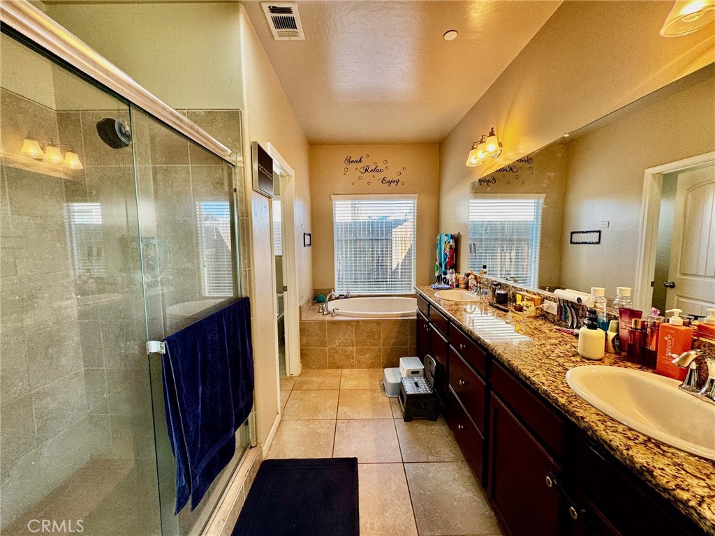 MLS #SR25265780 image #18