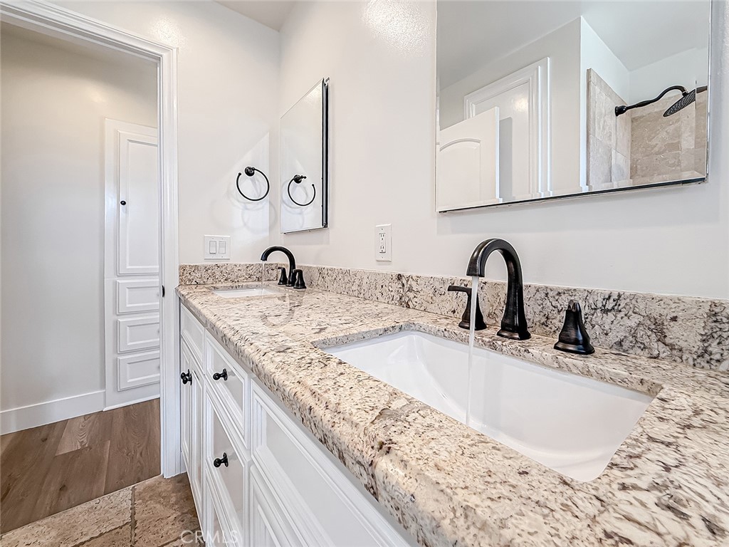 MLS #SR25265789 image #8