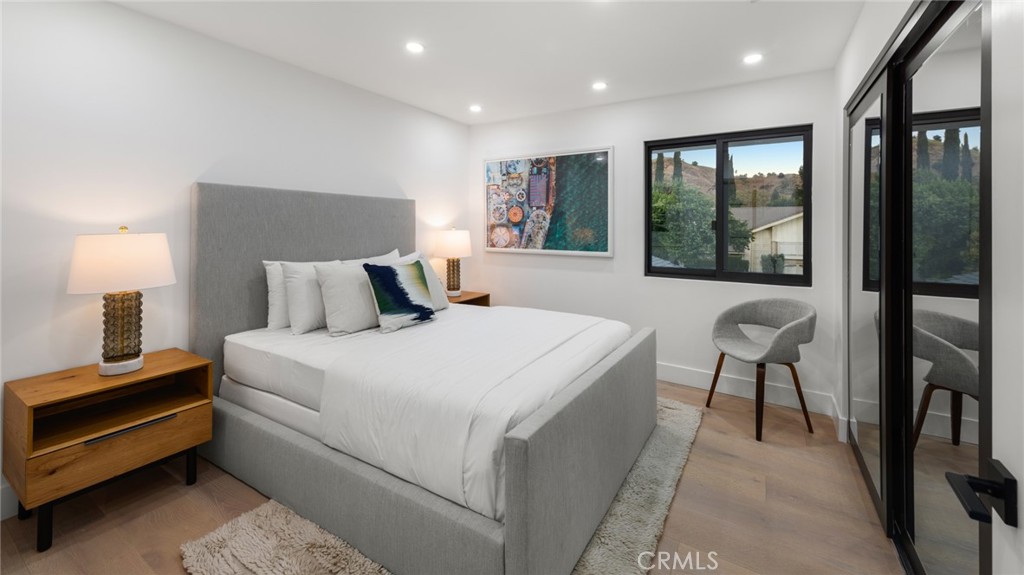 MLS #SR25265858 image #10