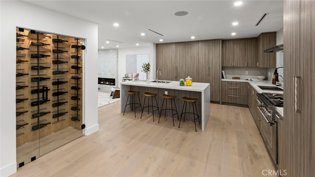 MLS #SR25265858 image #2