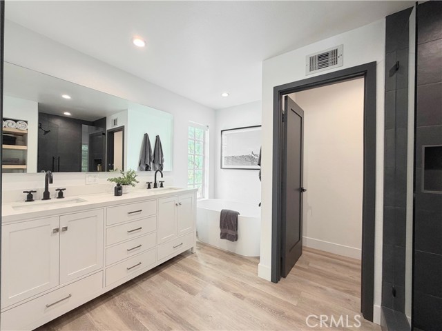 MLS #SR25266041 image #13