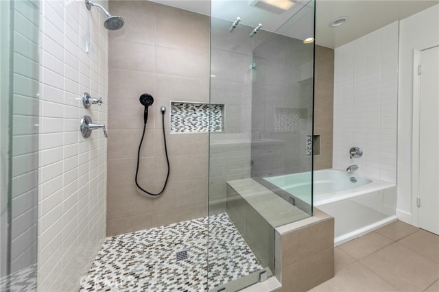 MLS #SR25266137 image #7