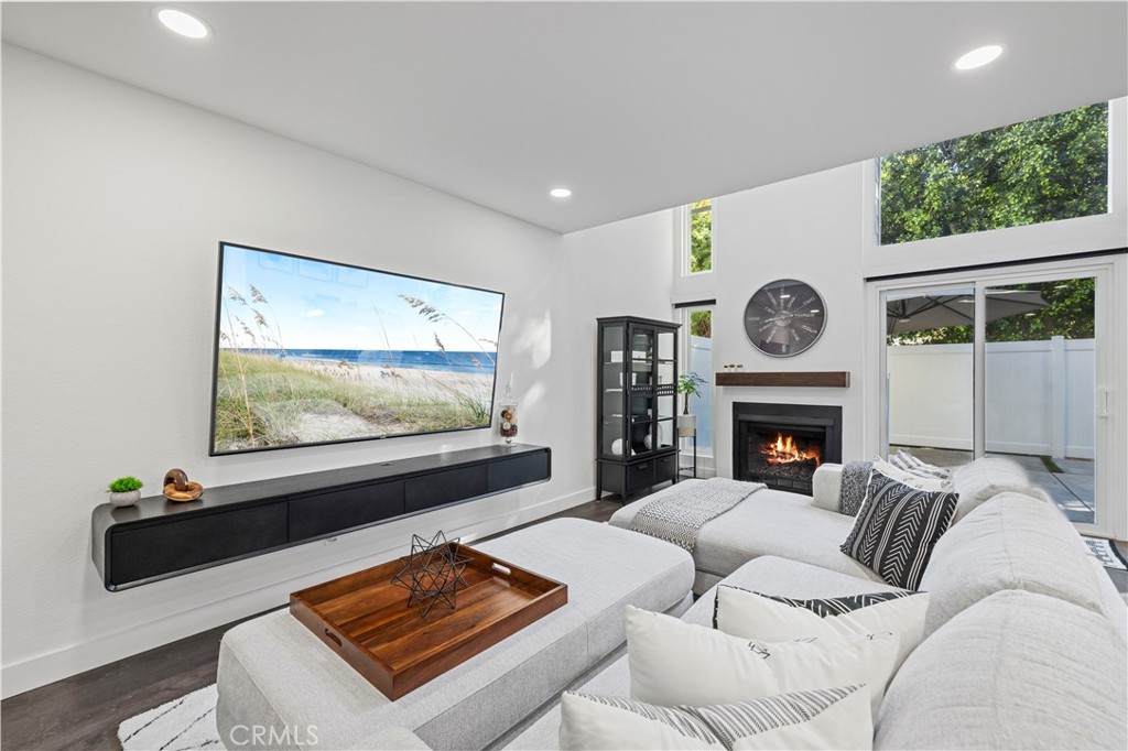 MLS #SR25266187 image #2