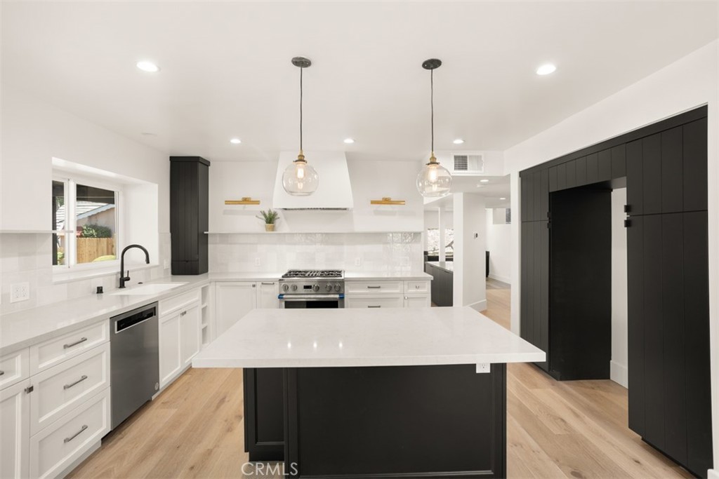 MLS #SR25266232 image #1