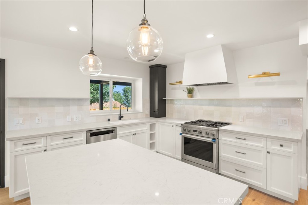 MLS #SR25266232 image #2