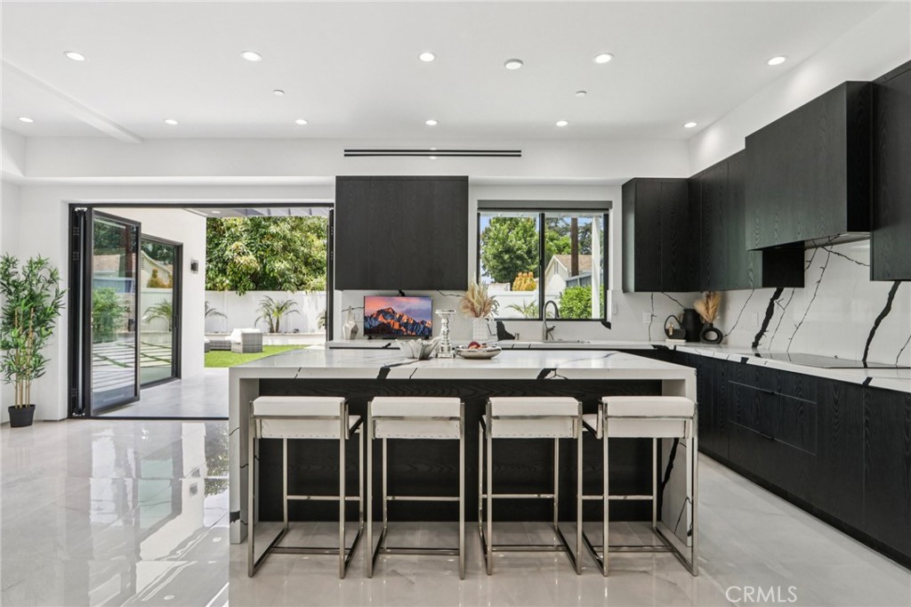 MLS #SR25266325 image #14