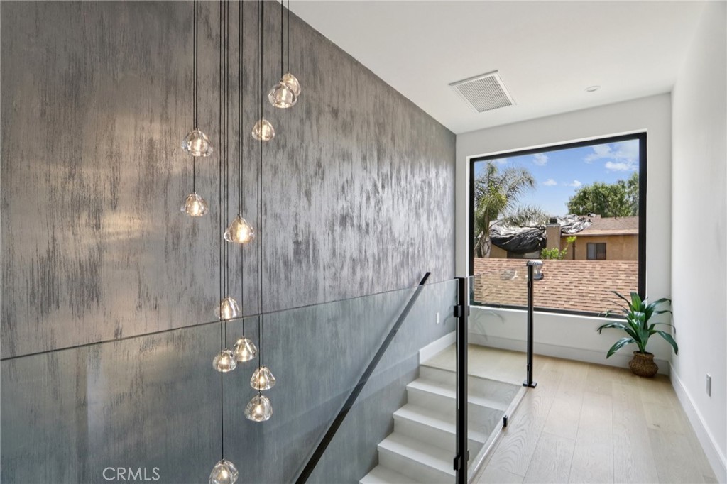 MLS #SR25266325 image #22