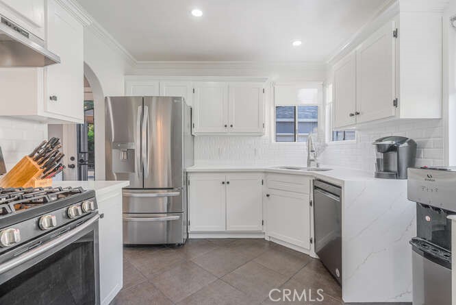 MLS #SR25266354 image #7