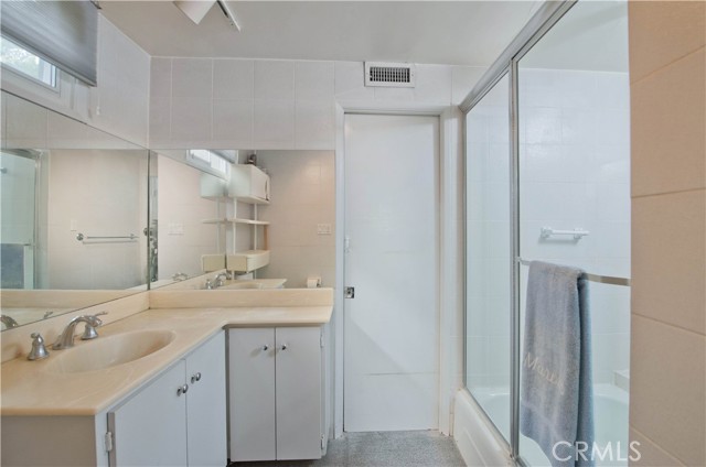 MLS #SR25266395 image #14