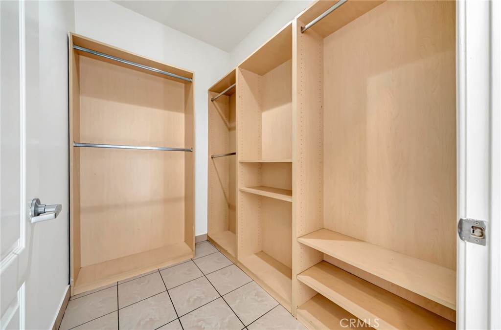 MLS #SR25266406 image #10