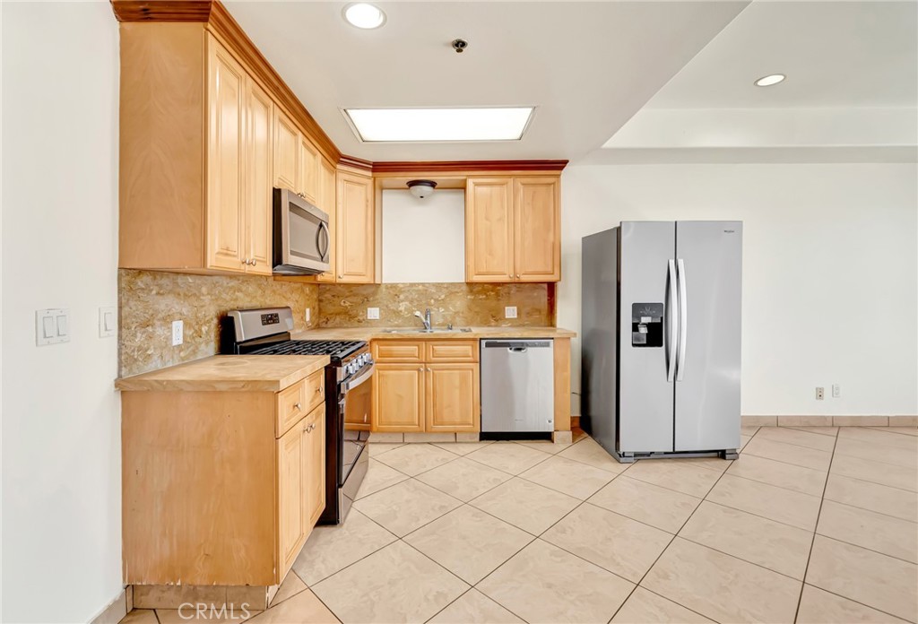 MLS #SR25266406 image #4