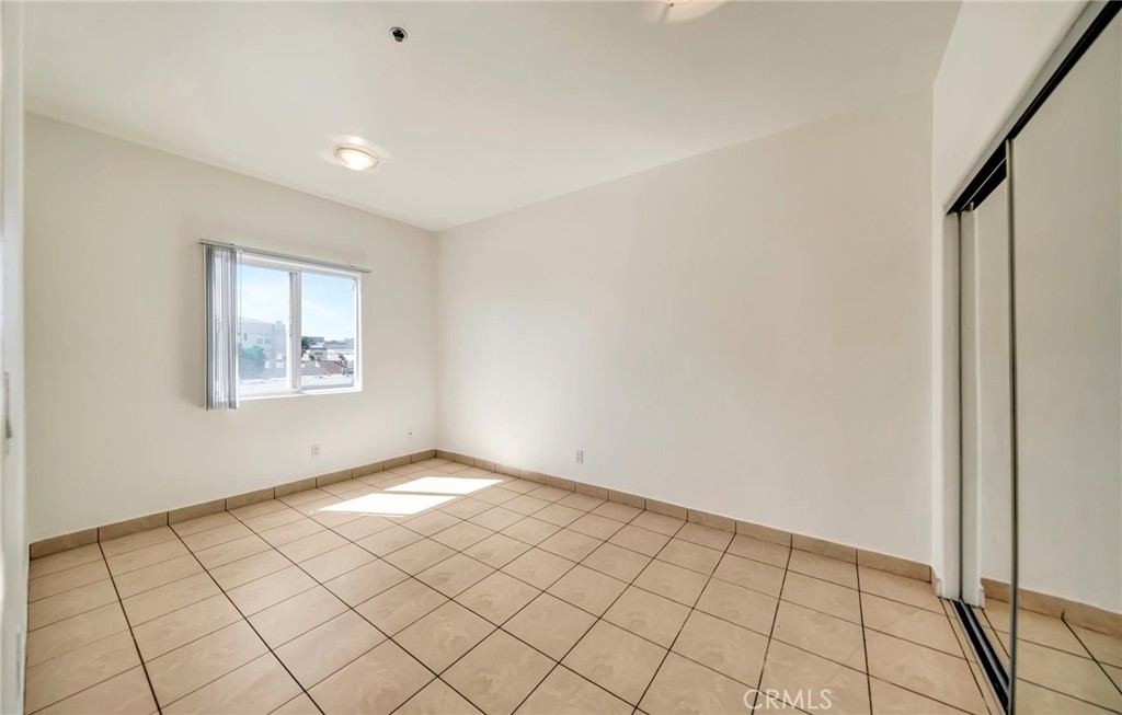 MLS #SR25266406 image #8