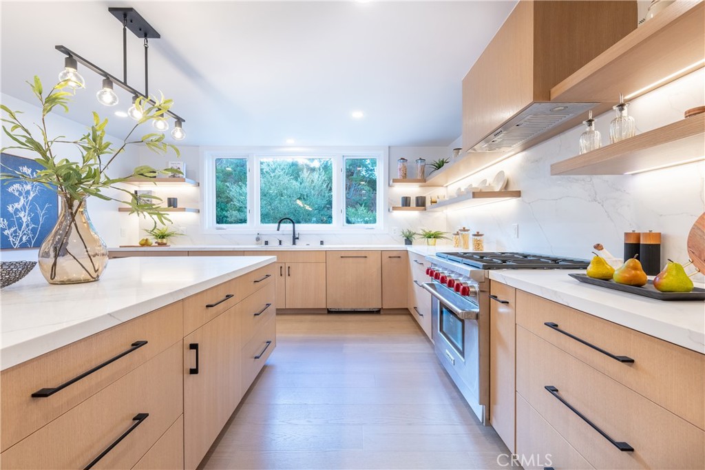 MLS #SR25266430 image #12