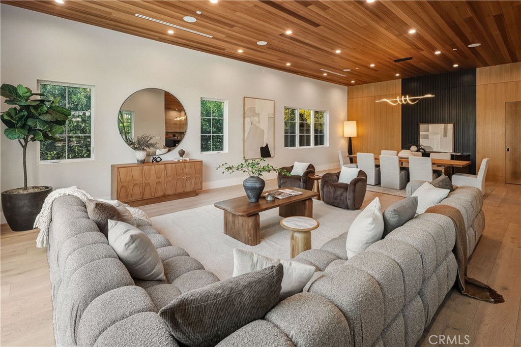 MLS #SR25266503 image #12