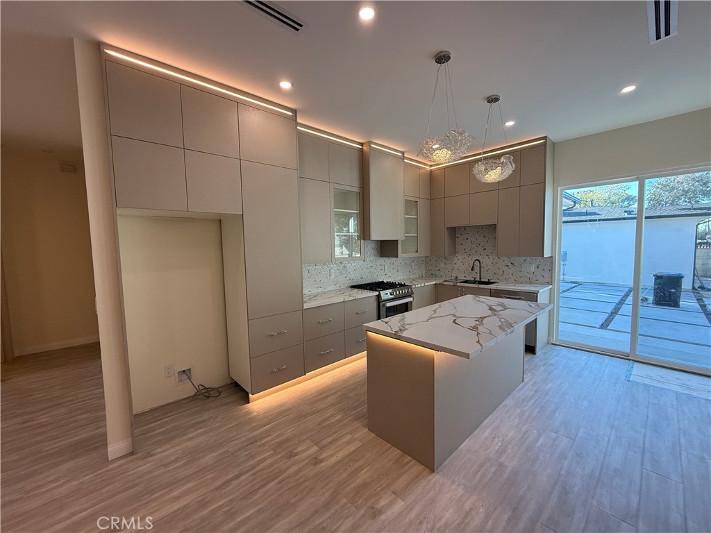 MLS #SR25266526 image #1