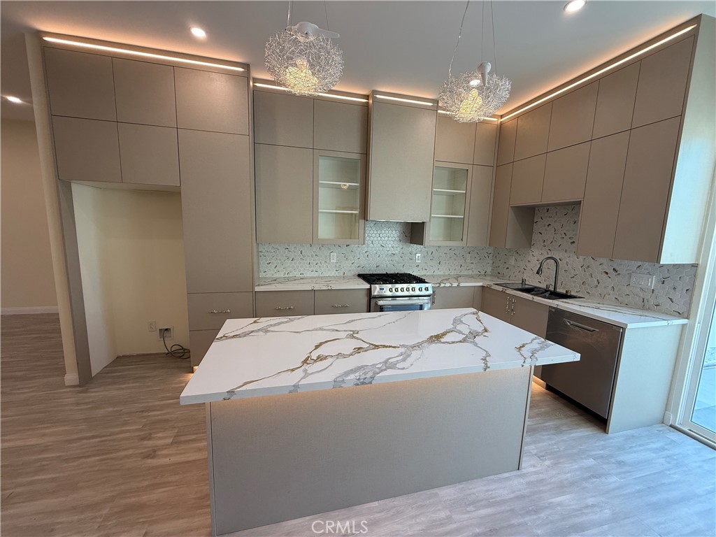 MLS #SR25266526 image #2