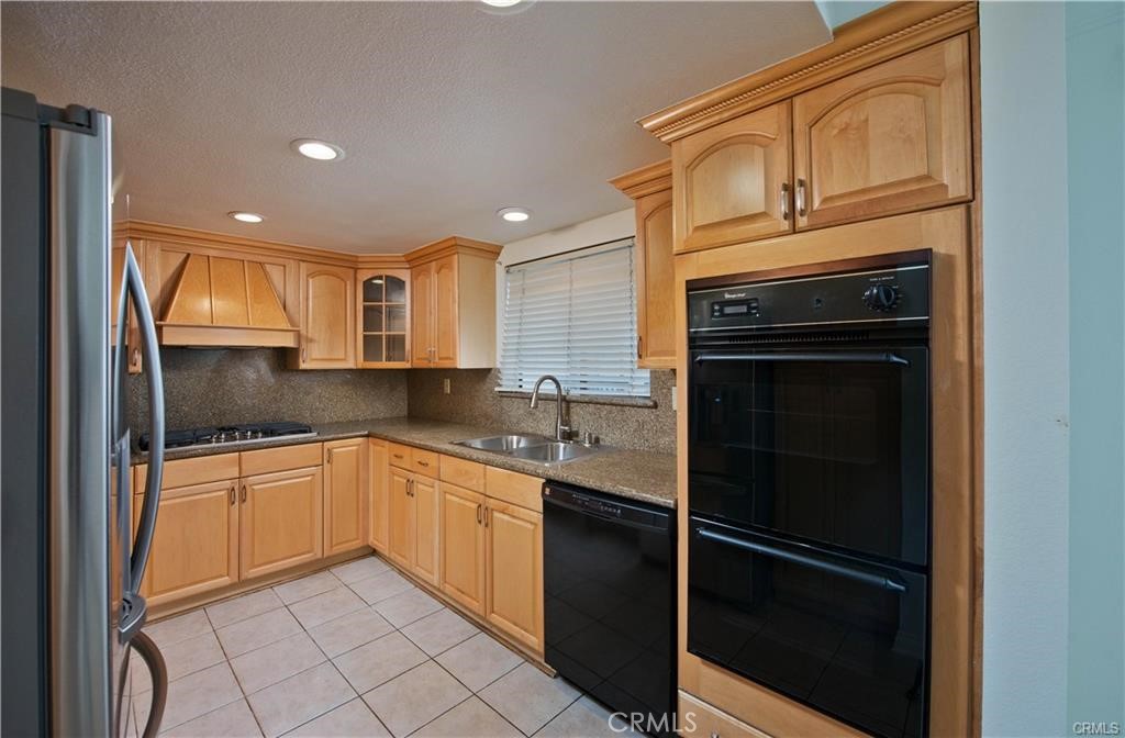 MLS #SR25266720 image #10