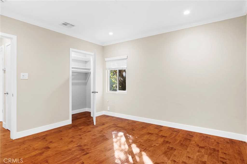 MLS #SR25266728 image #9