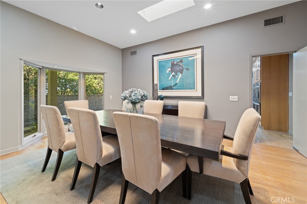 MLS #SR25266783 image #13