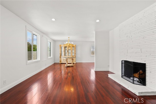 MLS #SR25266825 image #8