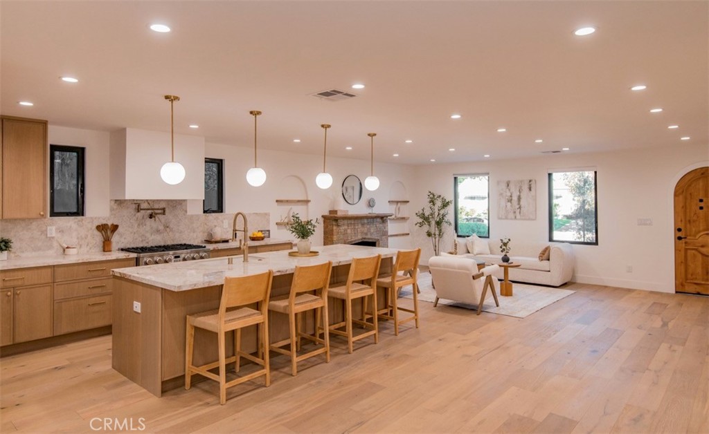 MLS #SR25266929 image #8