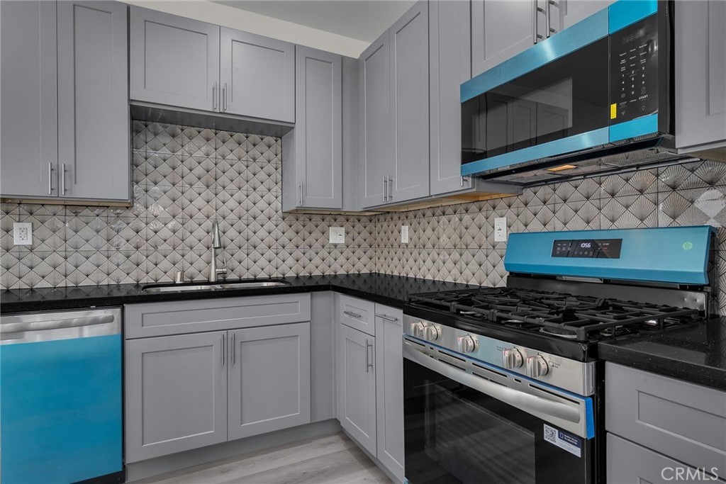 MLS #SR25266950 image #2