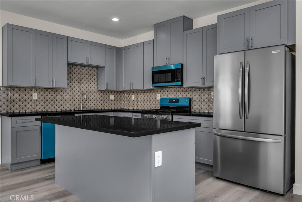 MLS #SR25266950 image #3