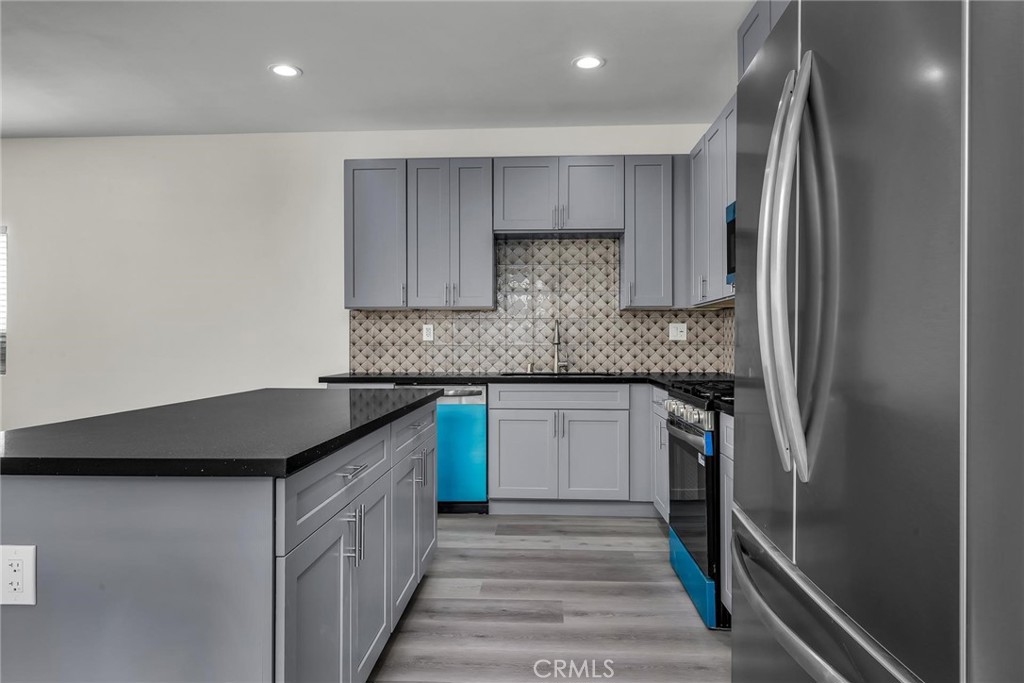 MLS #SR25266950 image #4