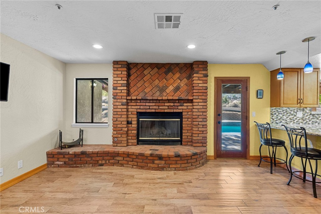 MLS #SR25267035 image #5