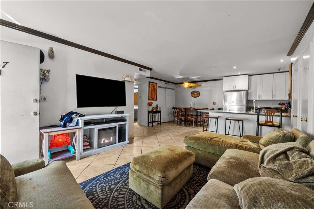 MLS #SR25267057 image #1