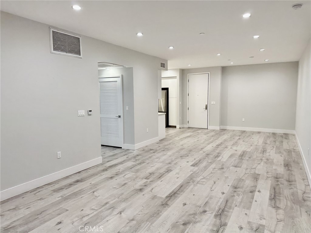 MLS #SR25267118 image #5